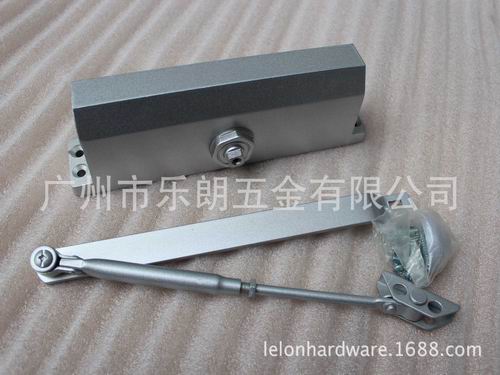 90度定位闭门器哪家好？
